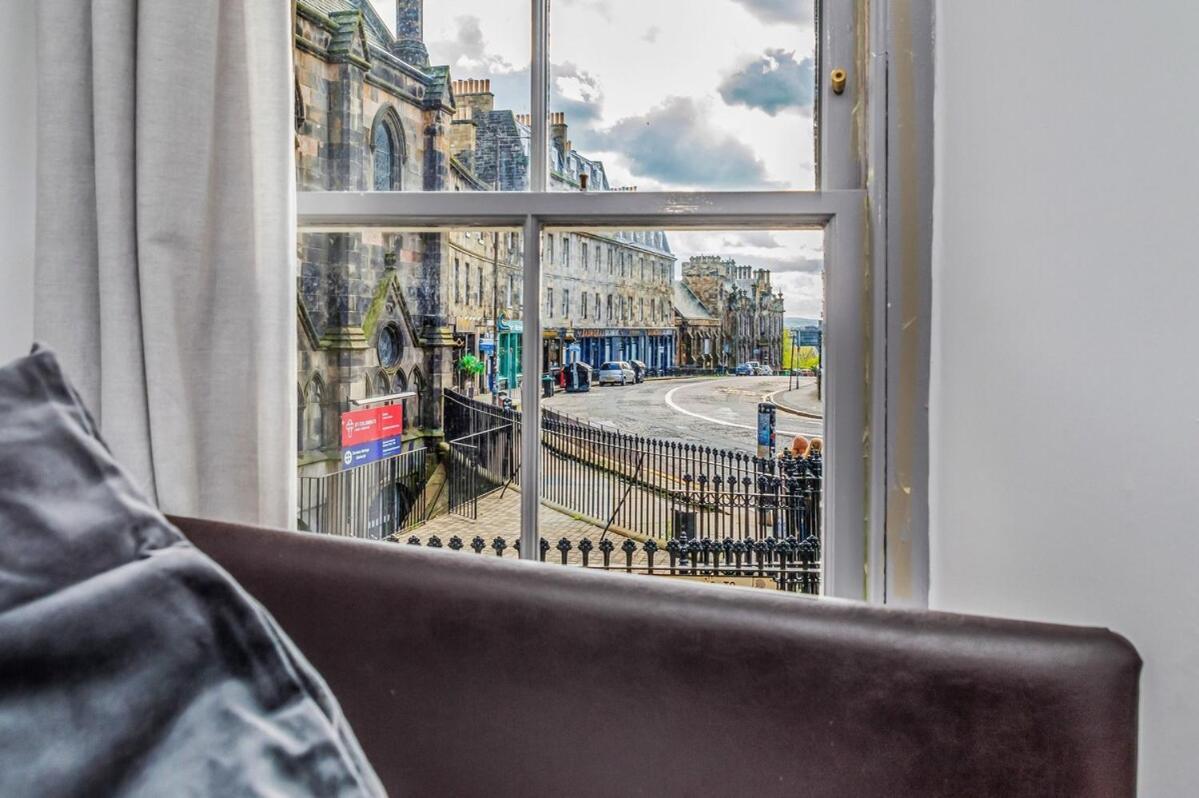 Cozy At Castle, Parking Apartment *
